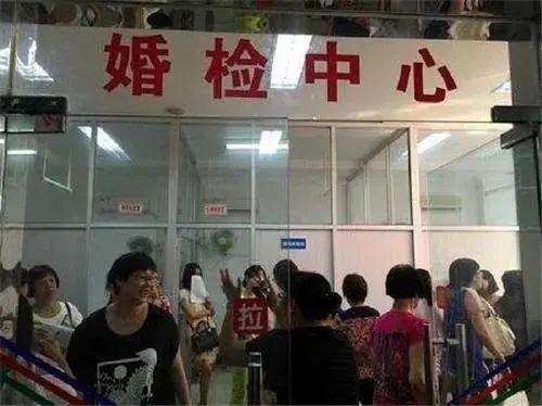 感染艾滋病毒后,男子家破人亡几次轻生,10年后发现原来竟是误诊