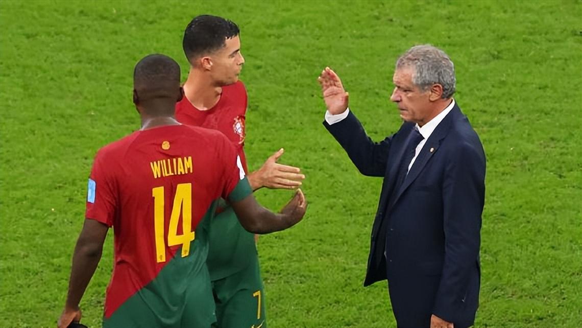 葡萄牙主帅：C罗队内定位有待重新确定，G-拉莫斯与他特点截然不同