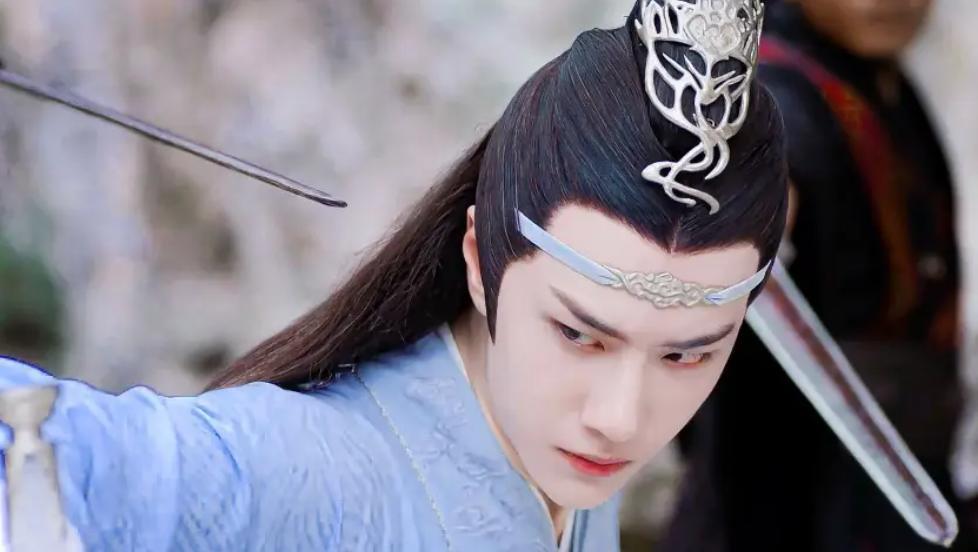 王一博|一个人养活全公司是什么体验?王一博