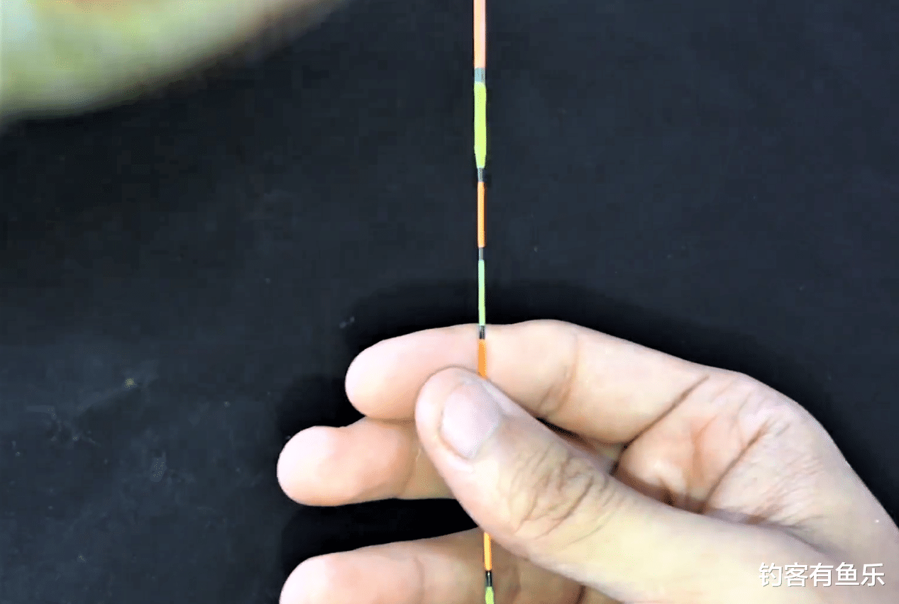 饵料|用玉米钓鲤鱼，怎样配置钓组？这些玉米挂钩方法，你喜欢用哪一种