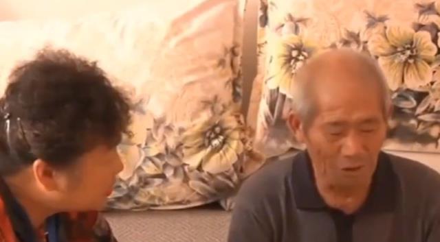 父亲给儿子当红娘,却害儿子被关进监狱,儿媳:想要孩子先给七万