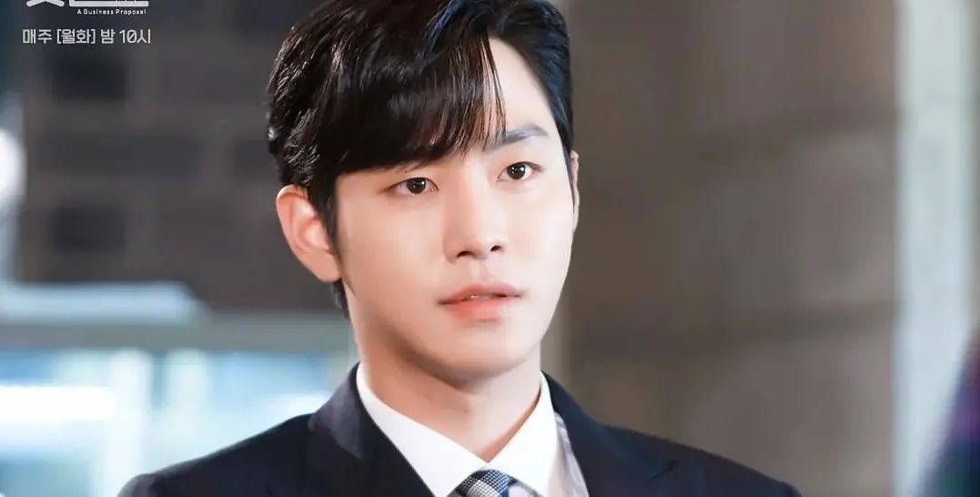 韩剧|又土又甜！“霸道总裁式”偶像剧还是那么上头