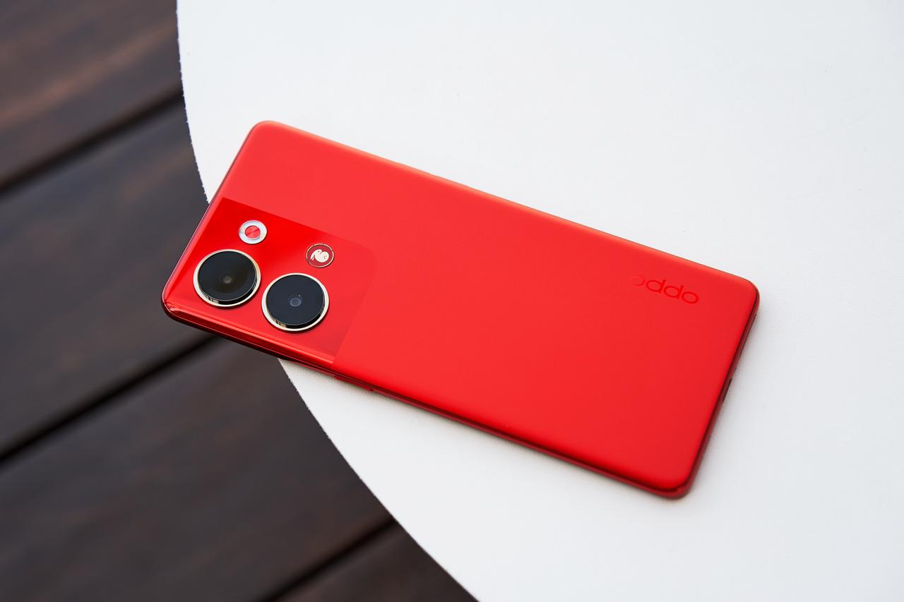 OPPO Reno9万事红，是一台好手机也是一件好礼品