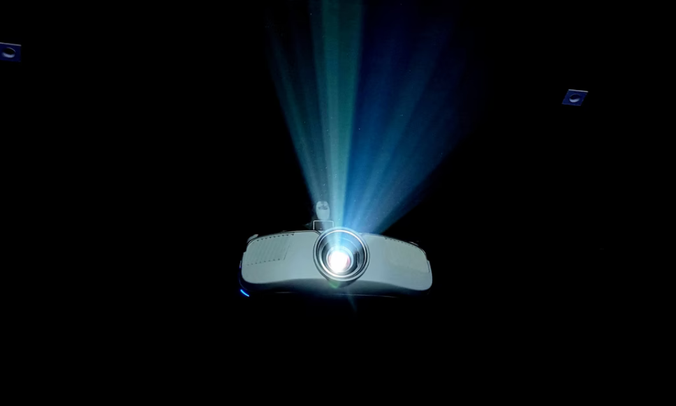 投影仪|投影仪是现代家庭的刚需吗？家用投影仪的前景怎么样