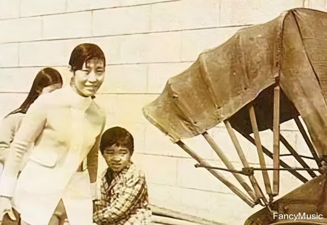 周星驰|香港最火的喜剧明星：有人一直未婚，有人抗癌成功，有人患病离世