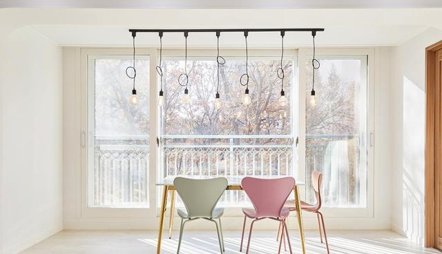 发现一个封阳台的新方式,通风、视野俱佳,果断也学她这样做