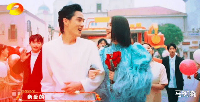 王源|卫视春晚：杨颖唐嫣主持惊艳，马丽回忆感人，宋小宝配王鸥笑岔气