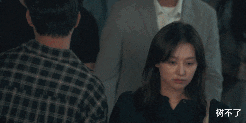 假笑|被迫营业，心疼她总在假笑