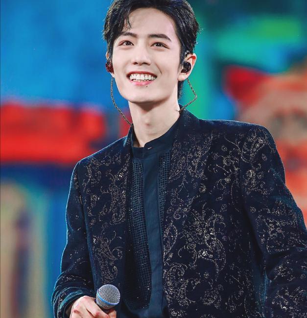 肖战|肖战赴横店拍戏，新代言即将官宣！对家“机关算尽”反而成就了他