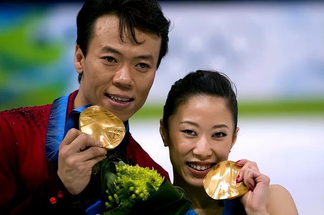 赵宏博|花滑传奇现身！48岁赵宏博头发花白，申雪身居高官，女儿已夺3冠