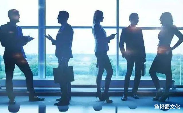 女孩|这3种信号,你应该尽快辞职,千万别犹豫