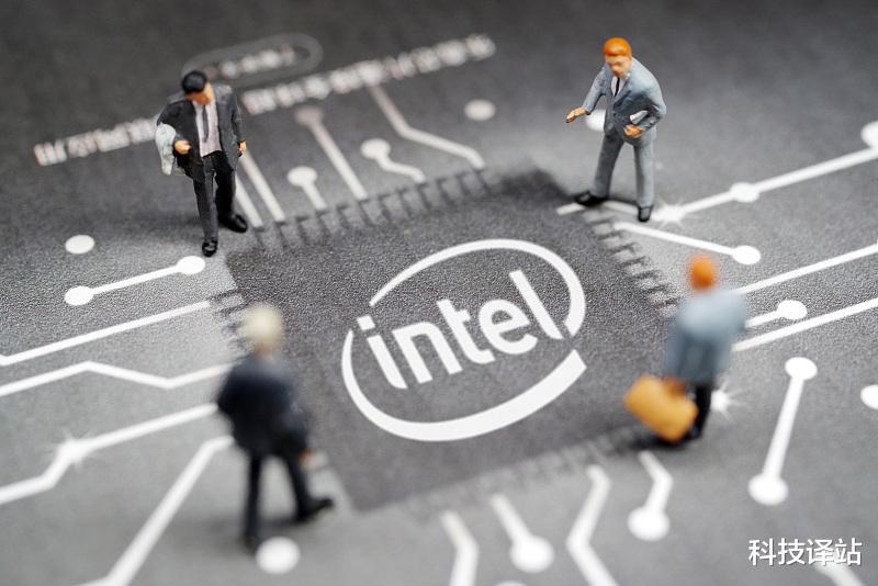 英特尔|Intel公司陷入困境！数据中心市场份额拱手相让，AMD公司白白获利！