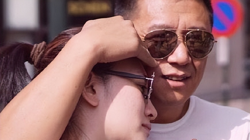 李小冉|知名女星李小冉,失恋后转身嫁闺蜜男友,新郎官:5个亿,随便花