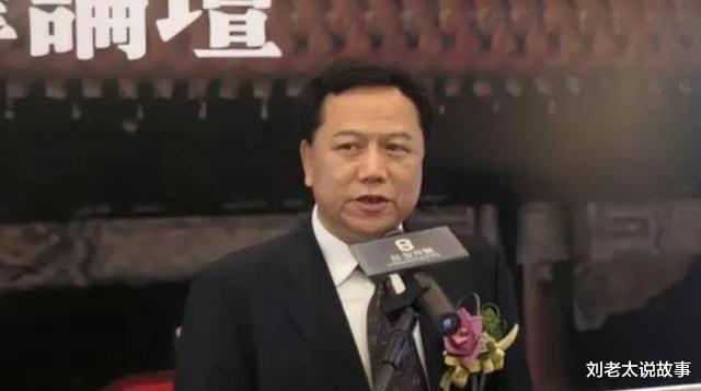 |王艳11.2亿卖豪宅流拍！摘银杏抚青花瓷眼神不舍，老公已销声匿迹