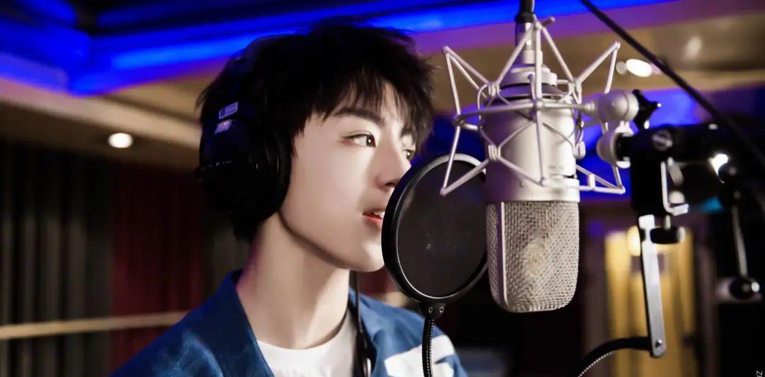 魏大勋|“靠吸旗下艺人血赚钱”！她才是内娱最大女魔头？