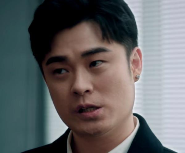 张超|出道12年都没红，年过30却开始发力了，《盛装》又被张超给帅到了