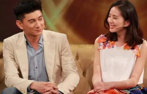 刘诗诗|刘诗诗吴奇隆现身横店家中,两人全程无交流,爱与不爱全在细节里