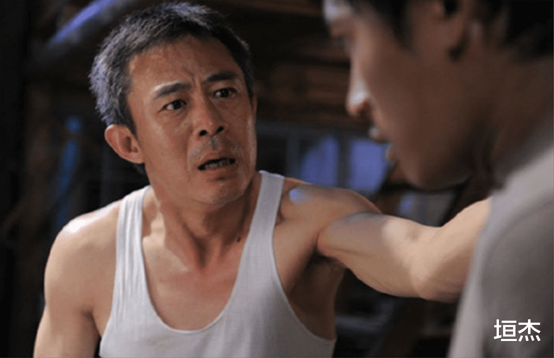 侯勇|侯勇：一婚娶初恋，二婚潘雨辰，三婚娶小20岁粉丝，如今生活怎样