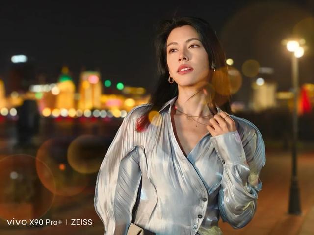 英飞凌|年末旗舰机型压轴战：谁在领跑市场NO.1？