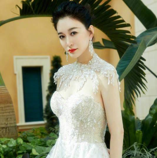 章子怡|盘点娱乐圈长得像双胞胎的19对明星,最后一对只能靠头发来区分