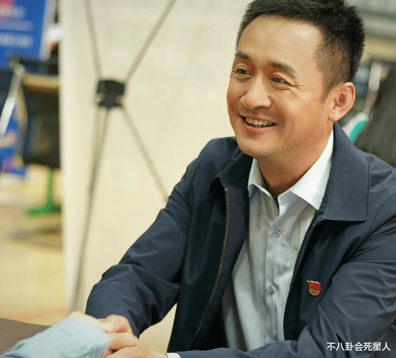 我们这十年|《我们这十年》开播，闫妮侯勇助阵，群星云集，有望成为今年剧王