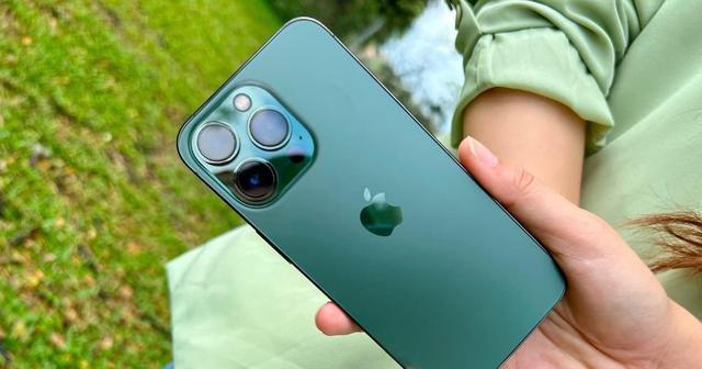 iPhone|长续航、拍照好、性能强，这三款旗舰手机值得入手