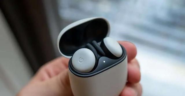 电子商务|谷歌新专利：直接在皮肤上轻按和滑动就可控制耳机和智能手表