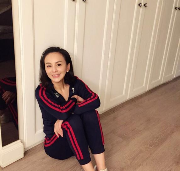 “雪姨”王琳的豪宅曝光:墙面都做了手工壁画,生活过得像皇太后