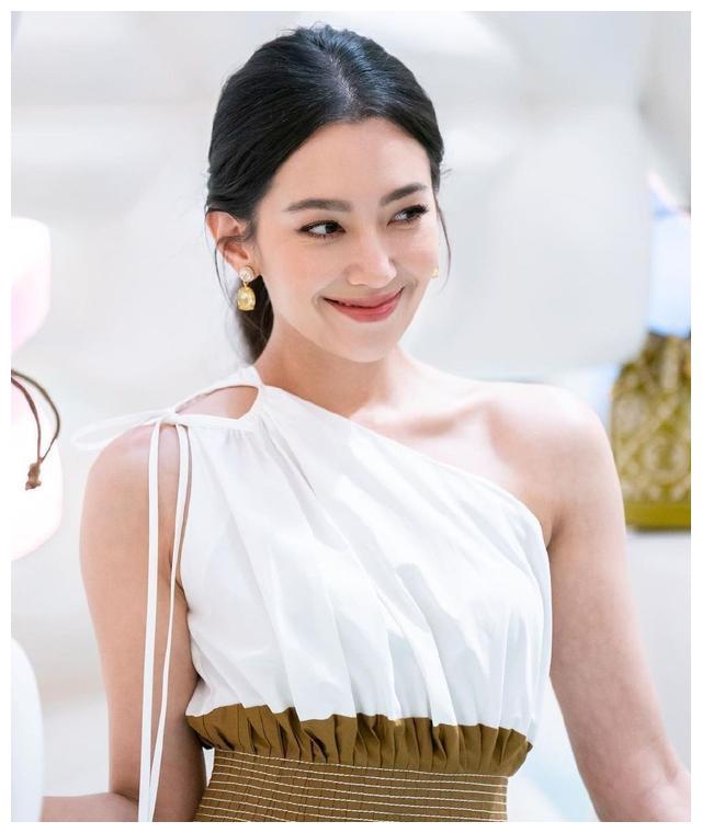 |泰国版羊胎素梗上演! 泰剧女星Bella遭同台女星调侃:怎么变年轻了