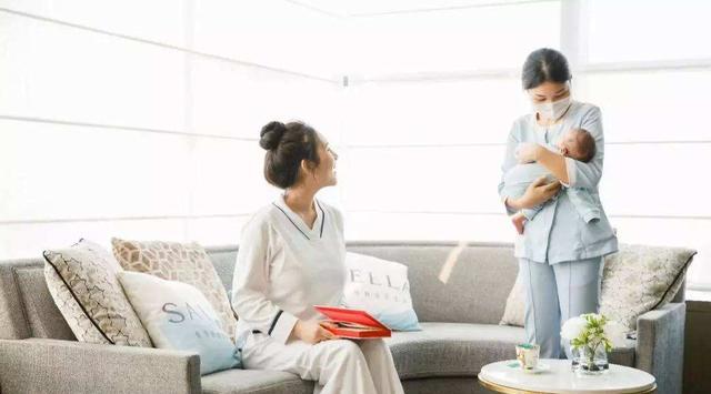 宝妈生下双胞胎孩子,让婆婆帮忙带娃被拒绝,一个举动让全家后悔