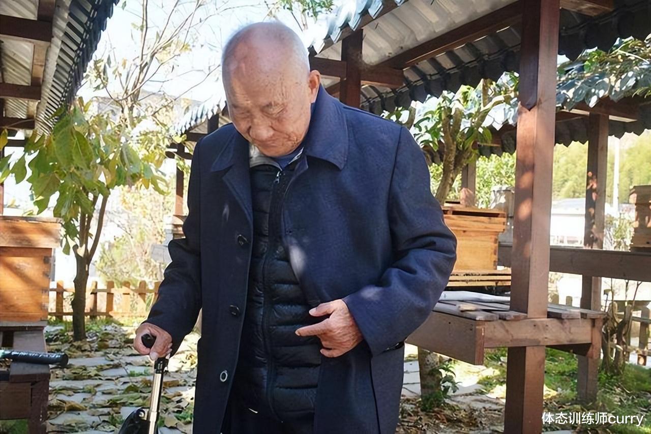 长寿|男性如果超过65岁后,还能坚持这4件事,或说明身体还算硬朗