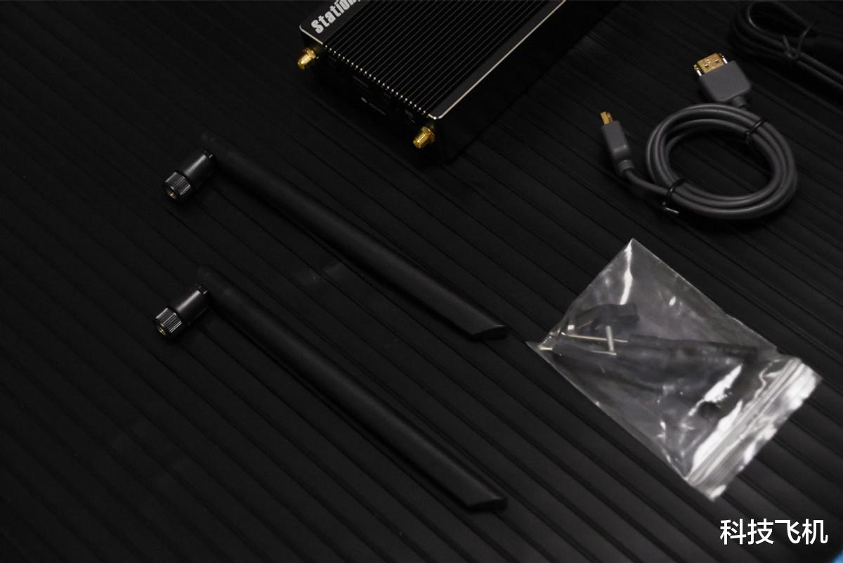 极客|新一代娱乐主机,多系统支持开源,Station P2极客主机评测