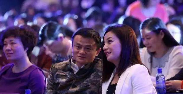 阿里巴巴|李颖：和马云共事9年，身价已达百亿，为何至今还是单身？