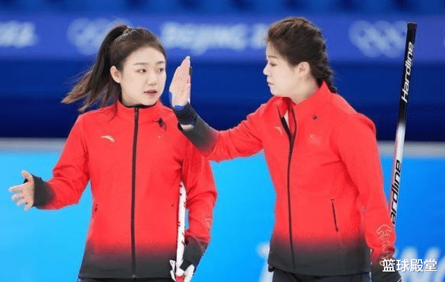 日本队|中国女子冰壶惨败日本！韩雨频繁失误引众怒，王芮四垒很无奈！
