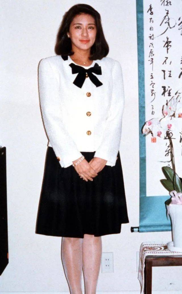 天才少女要被逼成日本皇后?人丁稀少的日本皇室为了繁衍子嗣太会想招了! !
