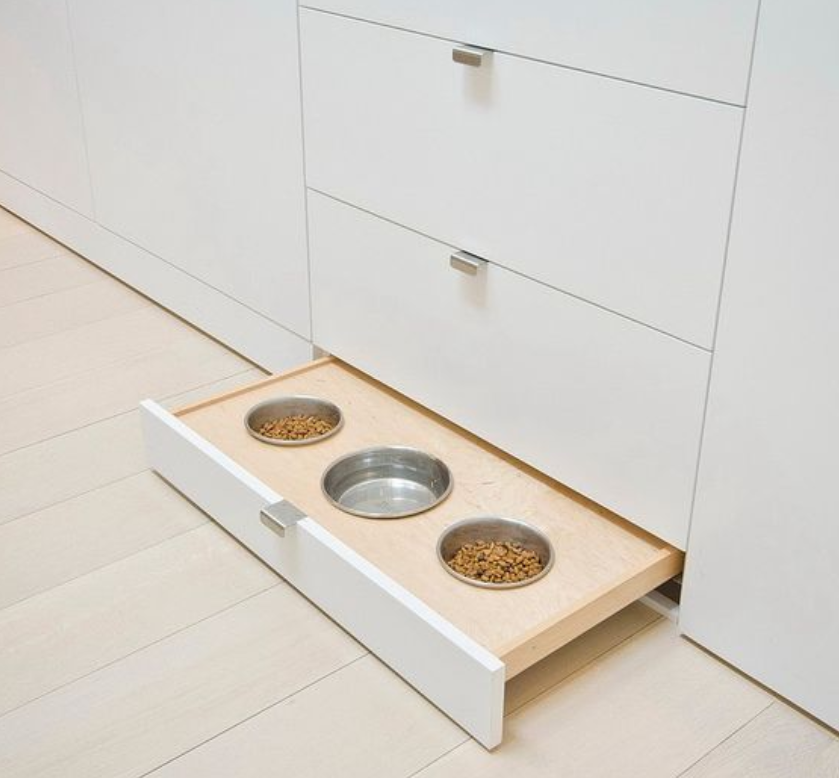 该对踢脚线\下手\了,保持美观之余还能清洁功能,不缺钱就这么装