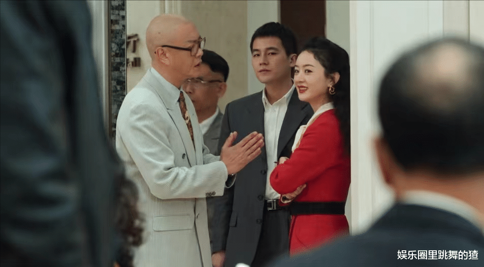 野蛮生长|冲着赵丽颖追《风吹半夏》，却被绝色女配吸引，25岁小花颜值绝了