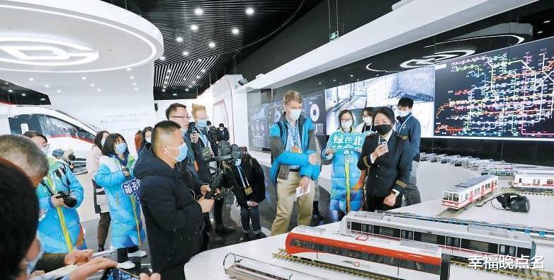 大学生|月薪五千的编制岗和一万的私企，选哪个？大学生的回答很统一