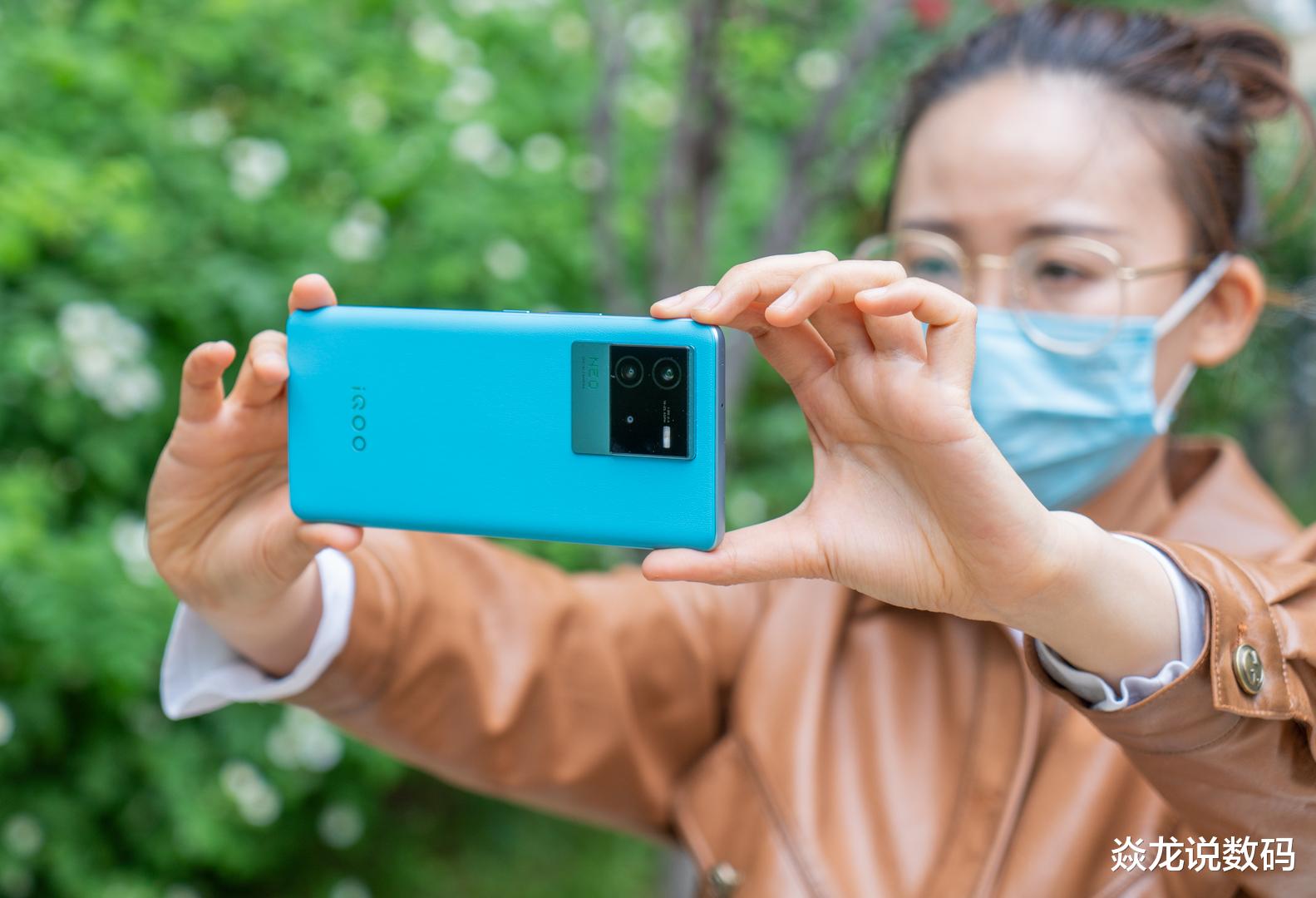 曲面屏|旗舰配置，中端价格，iQOO Neo6全面体验