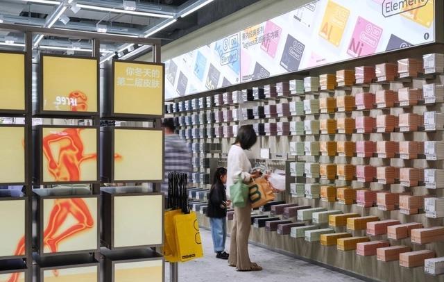 内衣品牌成“搅局者”：闯进服饰时尚前三，仅次于优衣库、波司登