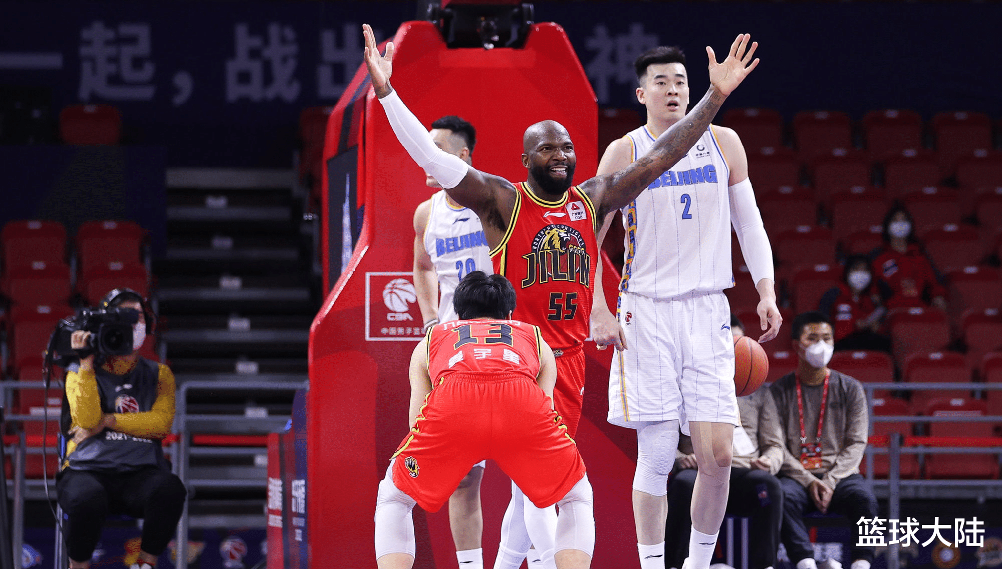 吉林男篮|北京首钢轰然倒下！雅尼斯玩大了，或爆冷出局