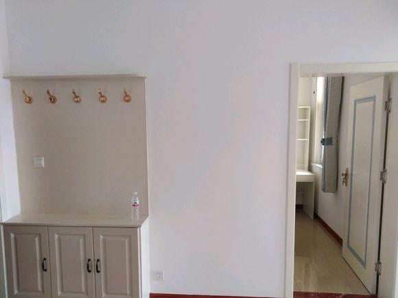 硬装花了6万装好,就差家具家电,朋友看后都劝说软装多花钱布置