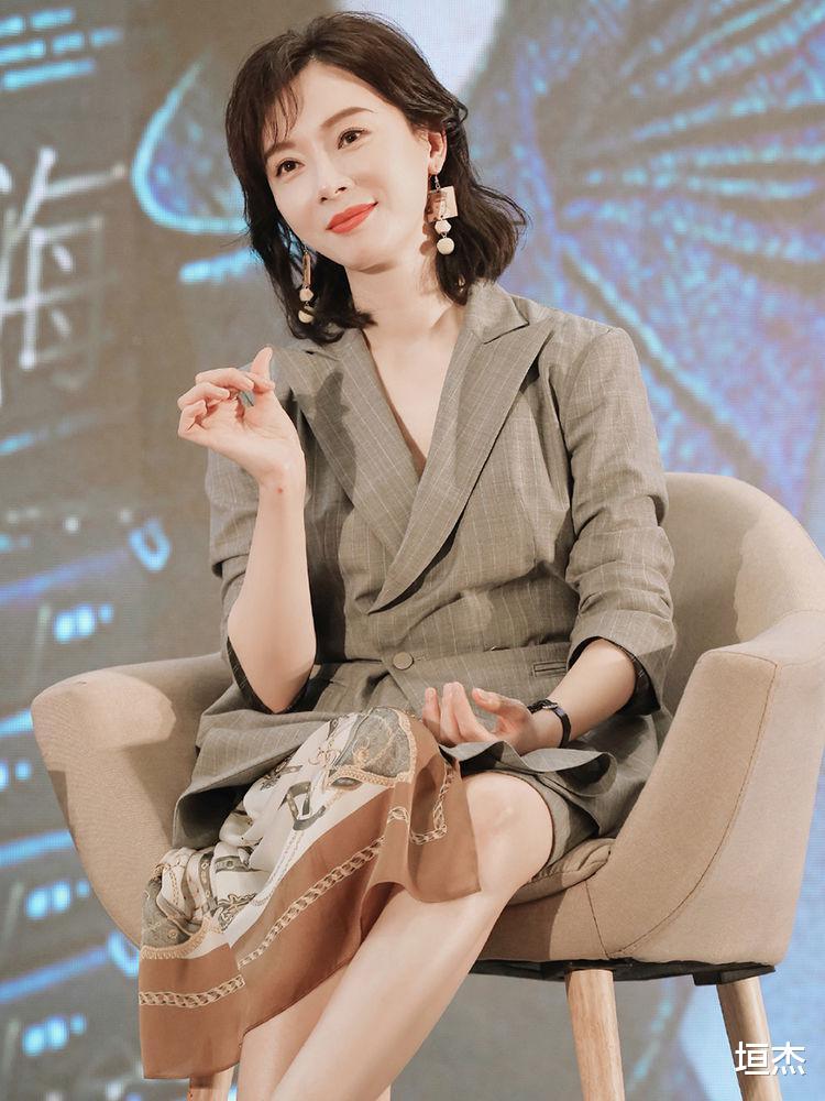 明星|割了双眼皮就判若两人，这10位明星动脸太成功了