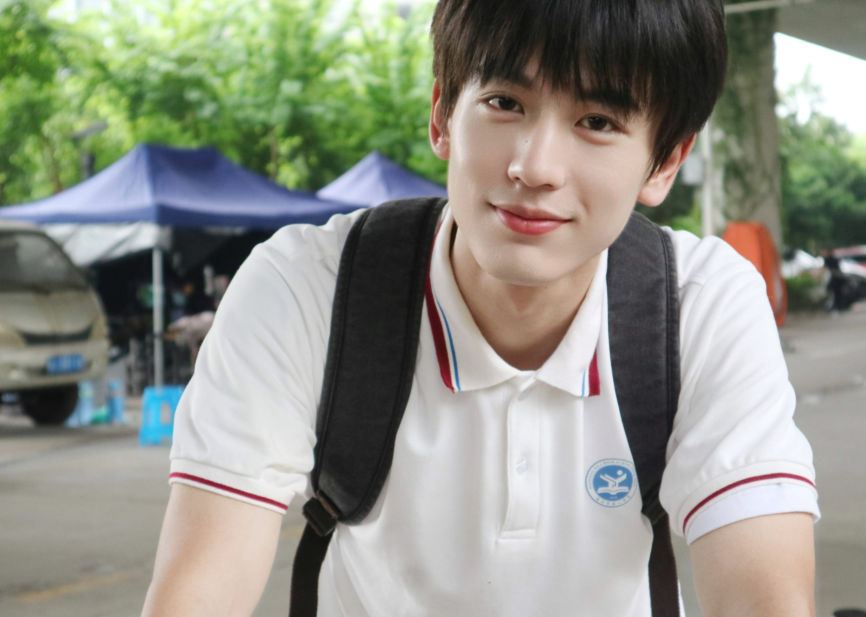 白梦妍|白鹿新剧进组,二搭《周生如故》刘子行,于正说定妆照超级好看