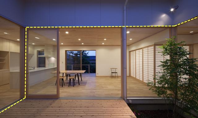 家里有天井，不做2种设计可惜了，一半甲板一半下沉式花园，真美