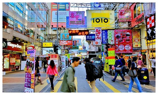 21年“港独”何韵诗被捕：大发“乱港财”，出书定价110元港币