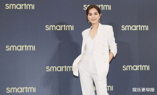 ella|爆Selina私下「狂互M男友」闪炸Ella感动：他眼神全是爱！