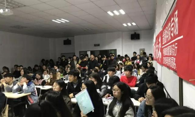 春招|工商银行春招开启，入职新增“人才津贴”，就是门槛稍微高了点