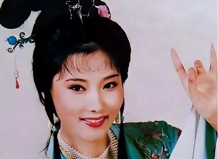 何赛飞|59岁的何赛飞，在公婆的催生下改写了她的结局，人生圆满终无遗憾