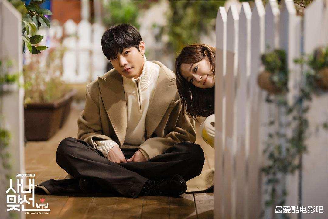 金世正|五年前的韩国最佳新人,如今成爆款剧女主,剧情俗套不代表不好看